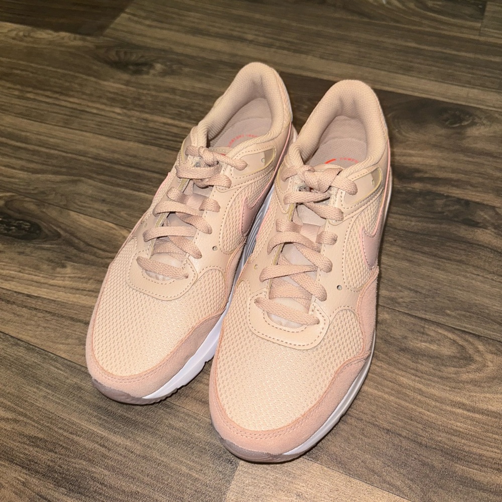 [SOLD] Size 9 - Nike Air Max SC Fossil Stone Women